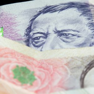 Potřebujete si půjčit? Ušetřete čas a půjčte si online z domova